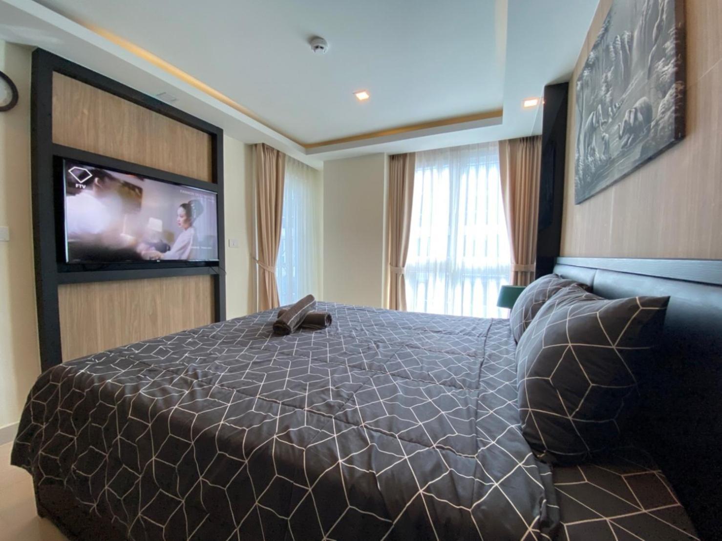 Grand Avenue Suites X Monthstayz Thailand Патая Екстериор снимка