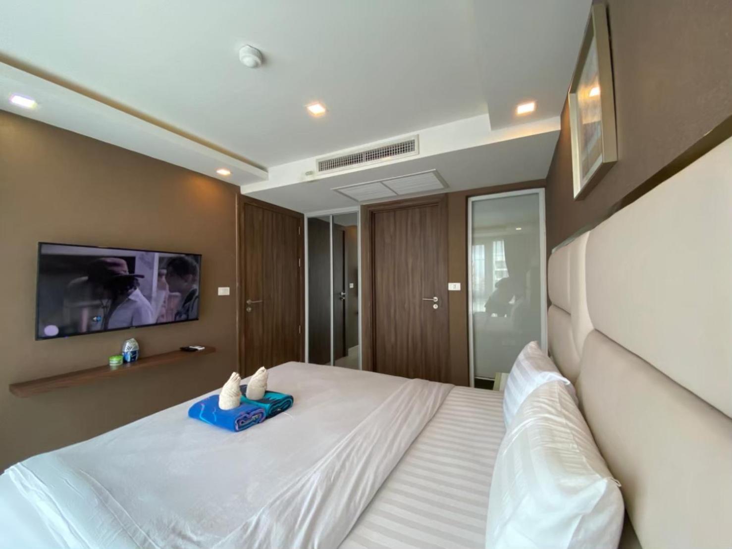 Grand Avenue Suites X Monthstayz Thailand Патая Екстериор снимка