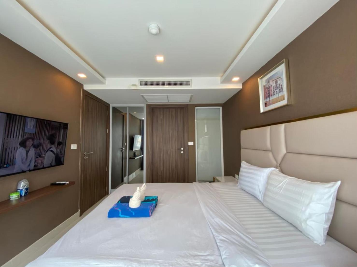 Grand Avenue Suites X Monthstayz Thailand Патая Екстериор снимка