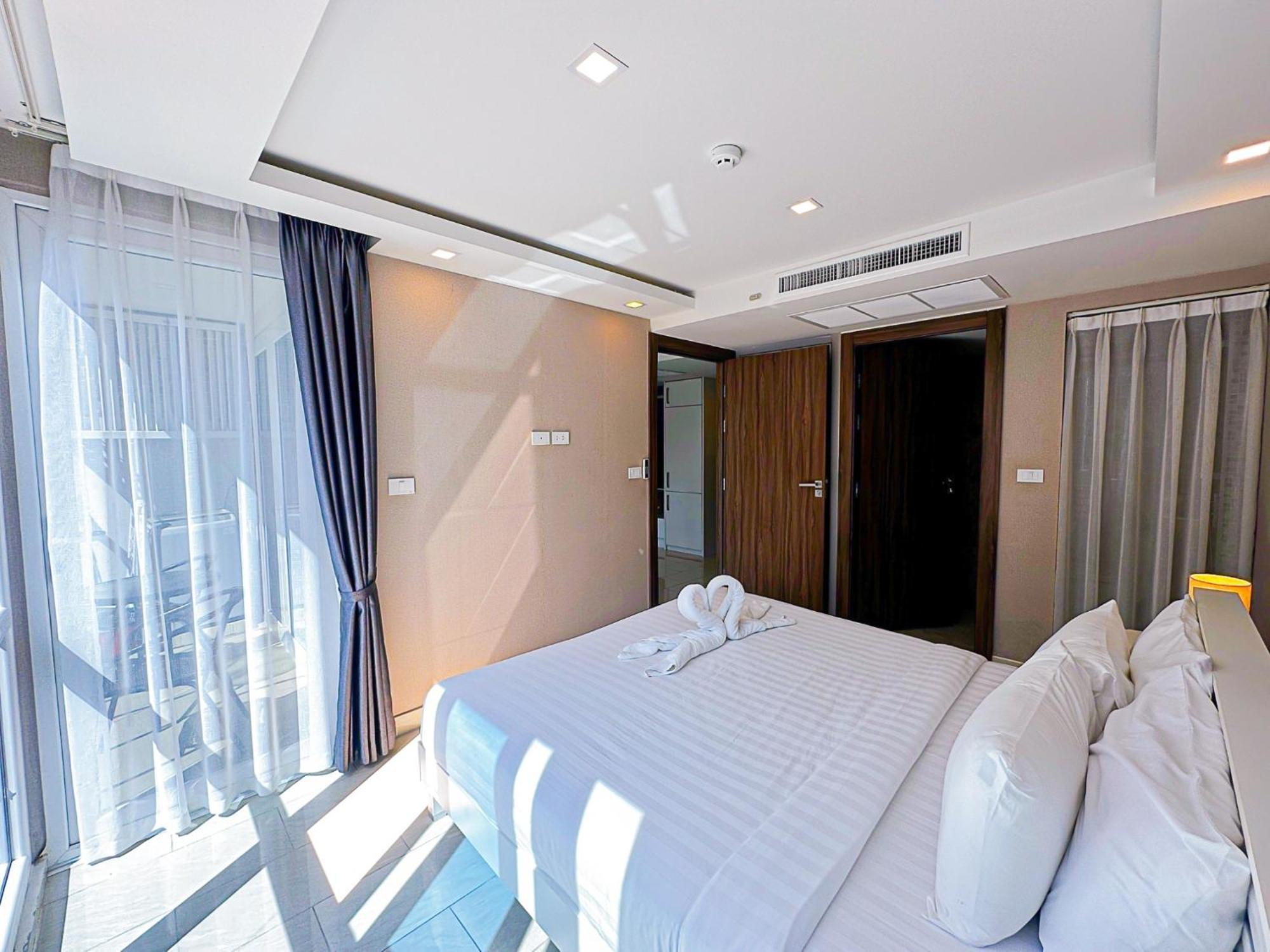 Grand Avenue Suites X Monthstayz Thailand Патая Екстериор снимка