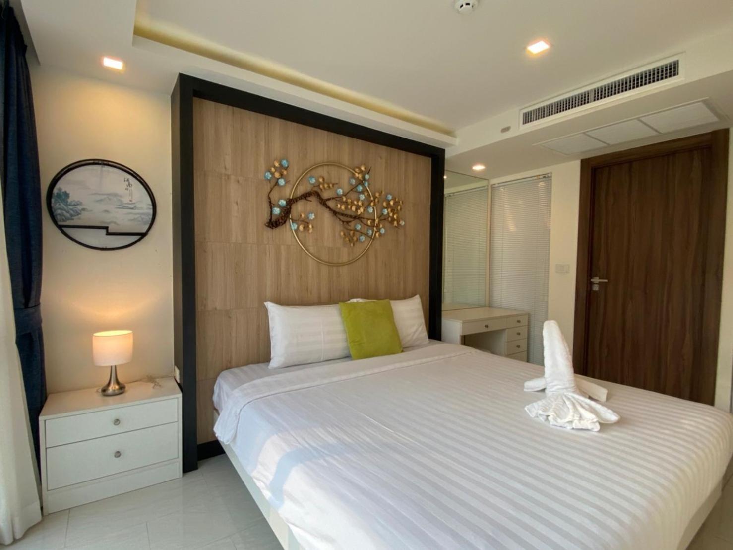 Grand Avenue Suites X Monthstayz Thailand Патая Екстериор снимка