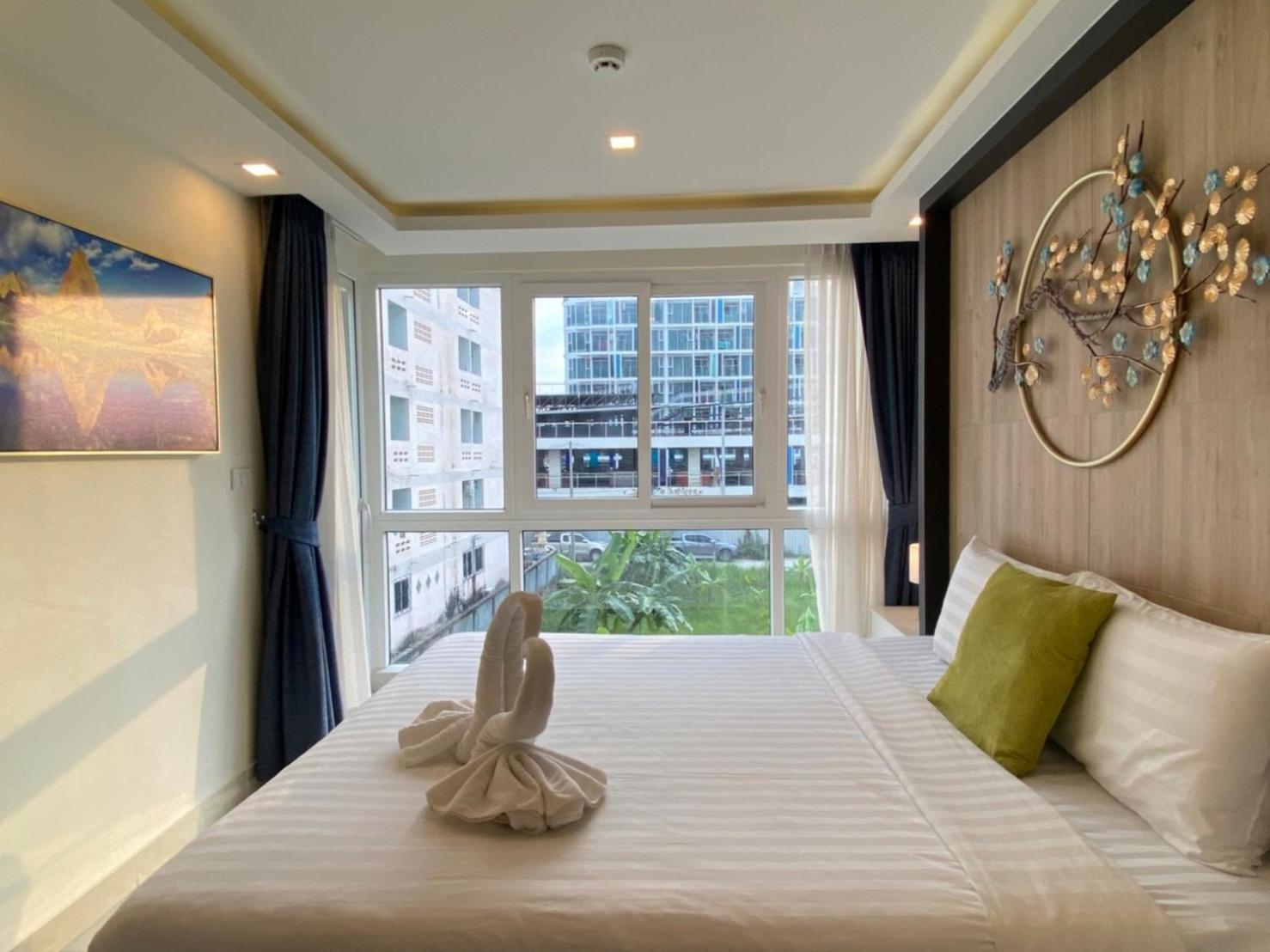 Grand Avenue Suites X Monthstayz Thailand Патая Екстериор снимка